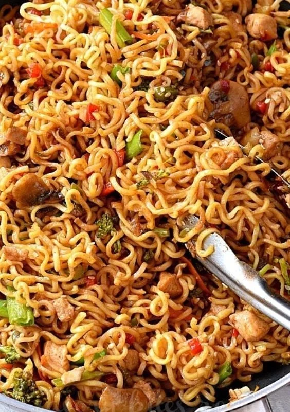 Easy Chicken Ramen Noodle Stir Fry