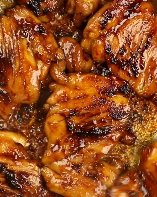 Sweet and Spicy Glazed Chicken Thighs